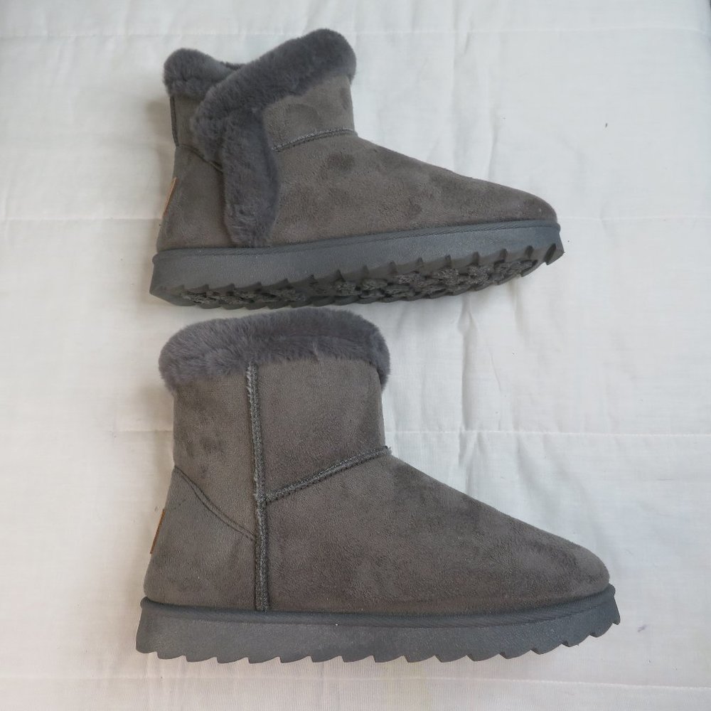 Women's MUDD Ankle Boots Gray Fleece Lined